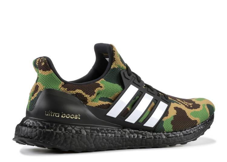 A BATHING APE X ULTRABOOST 4.0 'GREEN CAMO'