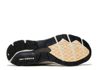 TEDDY SANTIS X 990V3 MADE IN USA 'MOONBEAM'